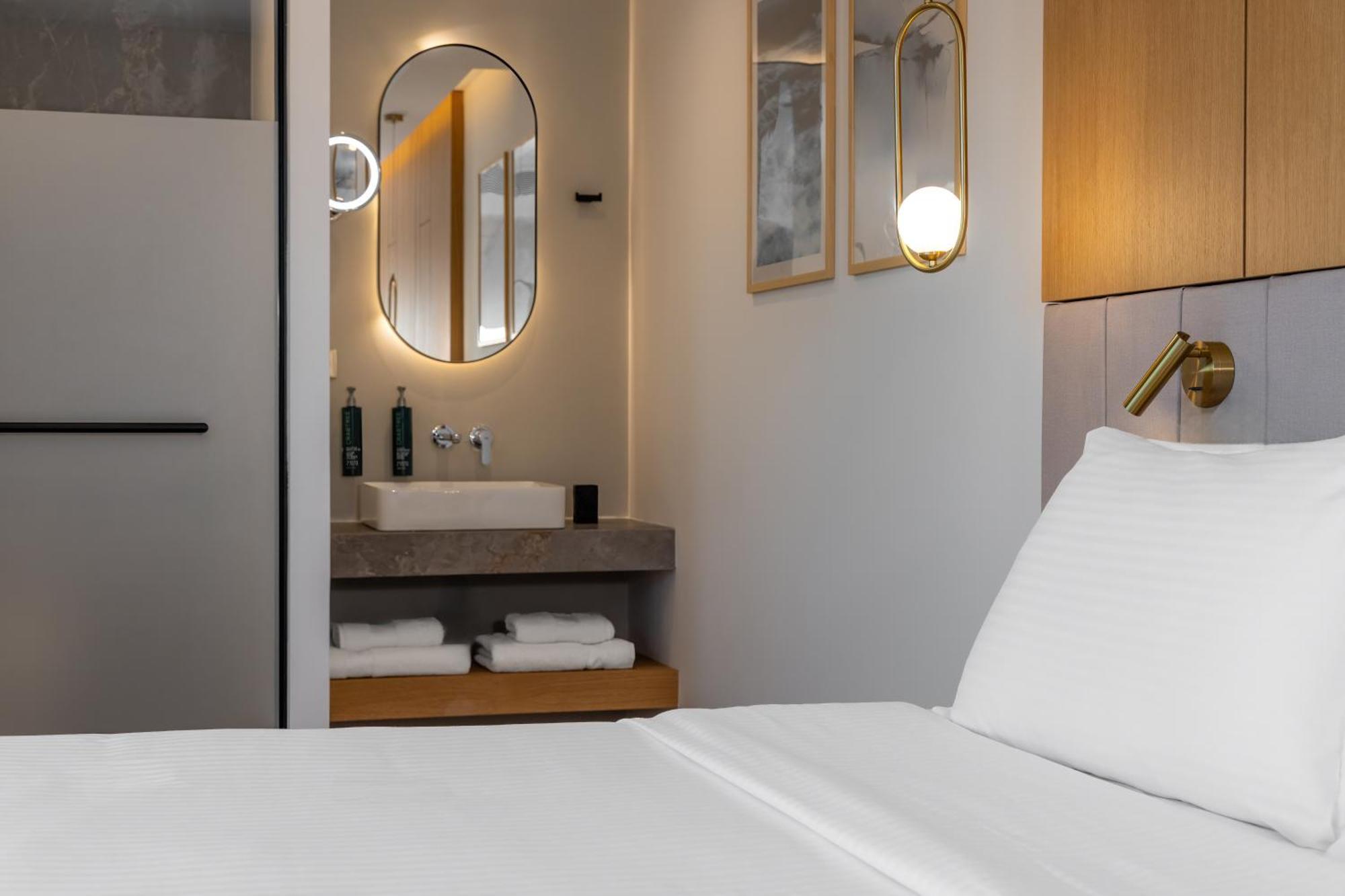 Hotel Hilton Garden Inn Athens Syggrou Avenue 4*
