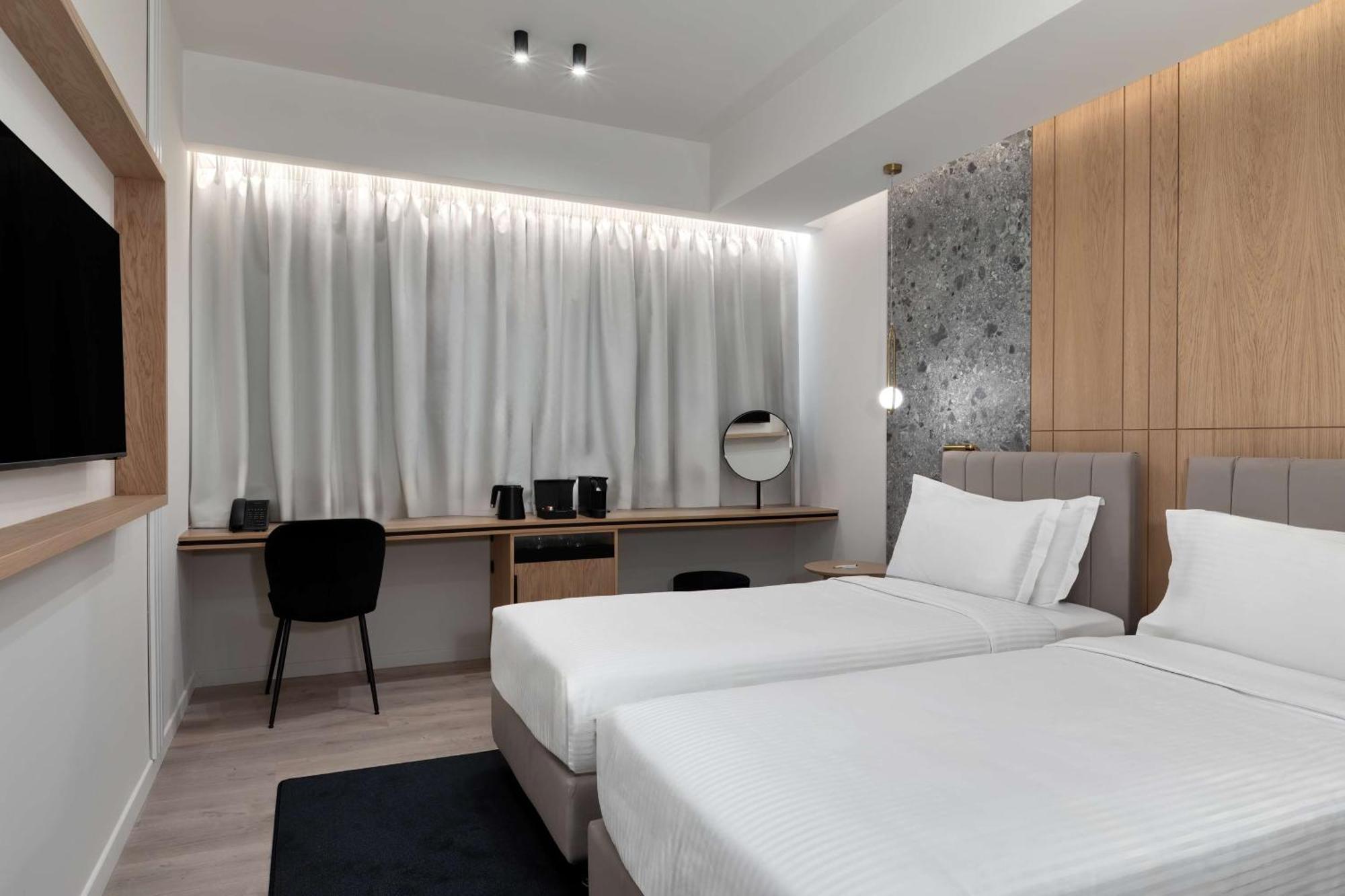 Hotel Hilton Garden Inn Athens Syggrou Avenue 4*
